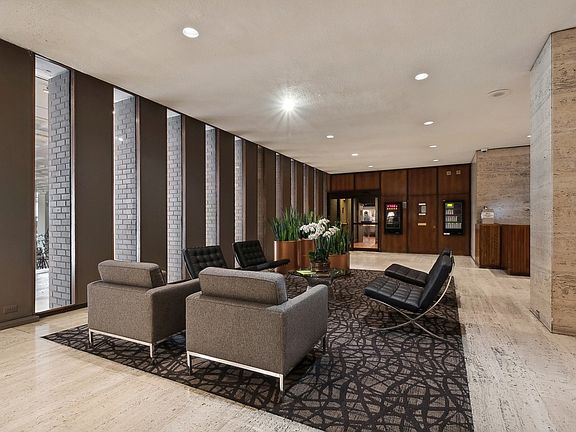 4th image of 6033 N Sheridan Rd APT 34M
