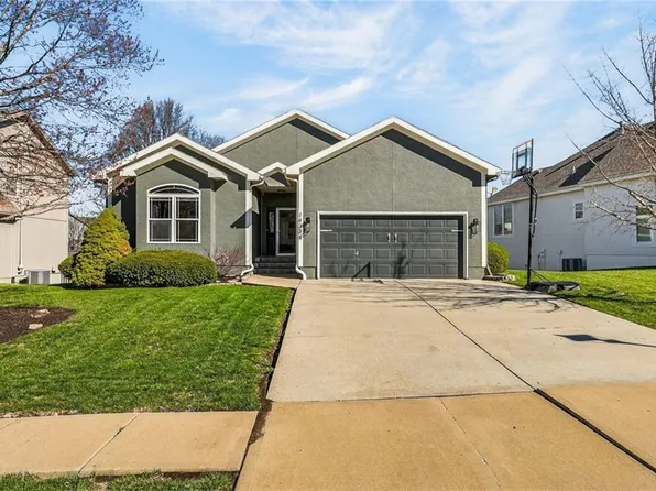 14234 W 155th St, Olathe, KS 66062