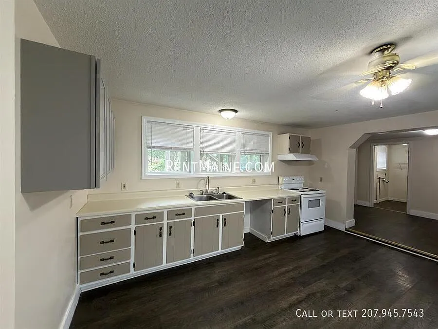 3 bed, $1,800 — Photo 4