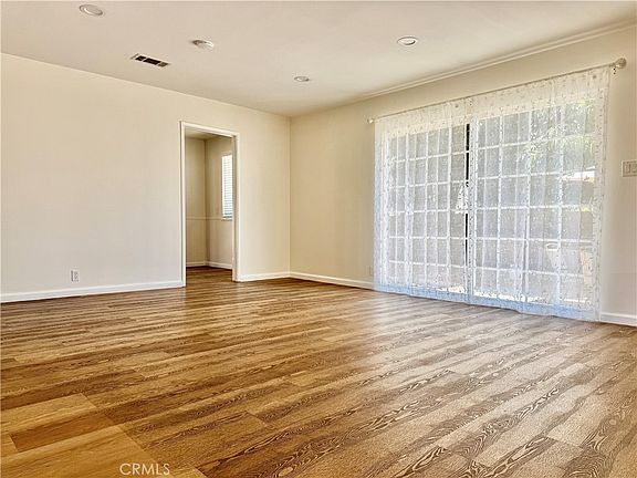 5th image of 1906 W Kenoak Dr