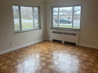 1820 Losantiville Ave, Cincinnati, OH 45237