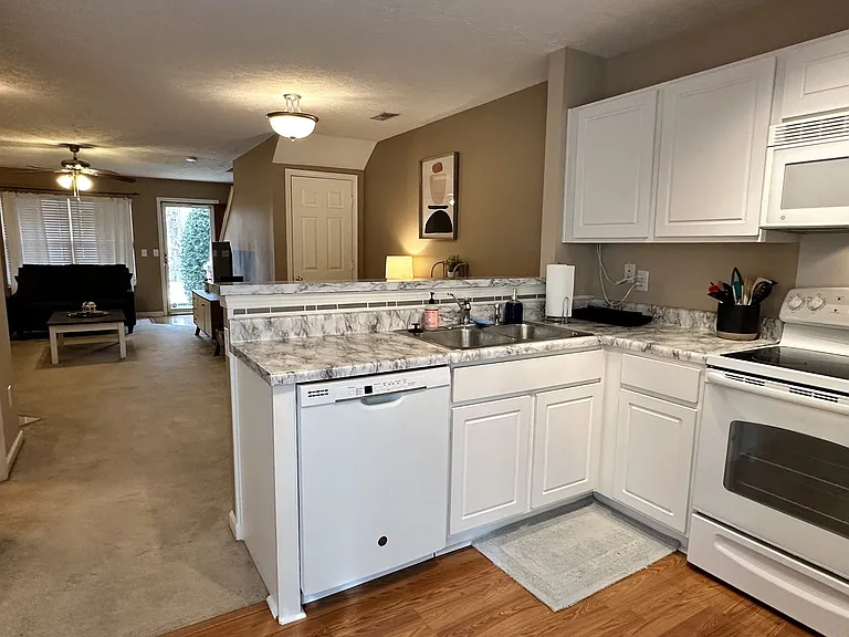 628 Flintlock Ct — Photo 13