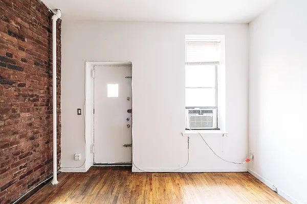 Rented by Sky Management | media 23