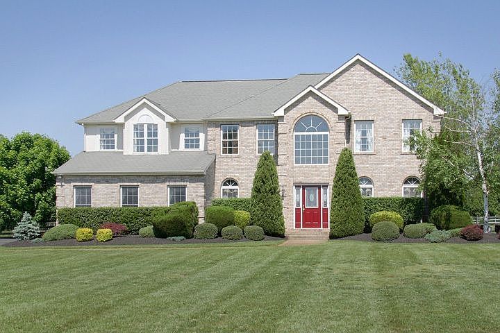 Gorgeous 4 Bedroom Home