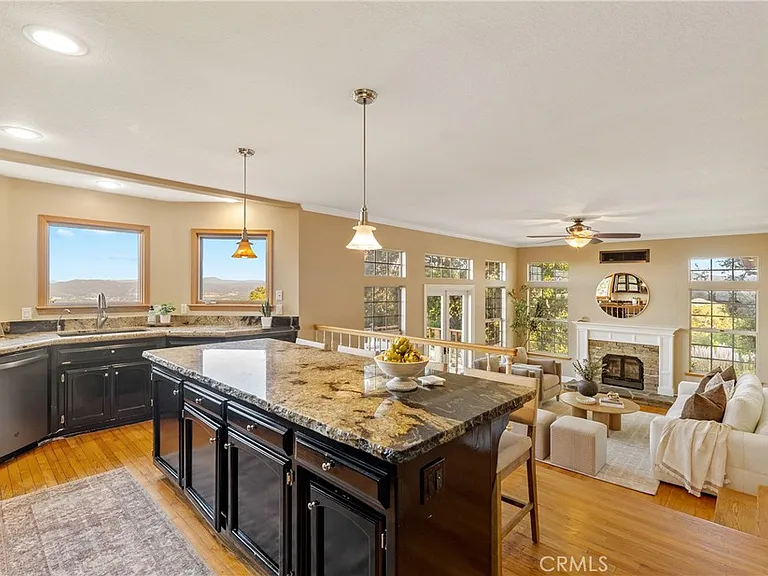 10885 San Marcos Rd — Photo 9