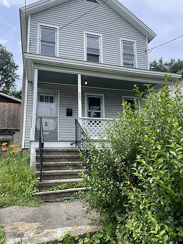 207 Gorham Ave Photo 1