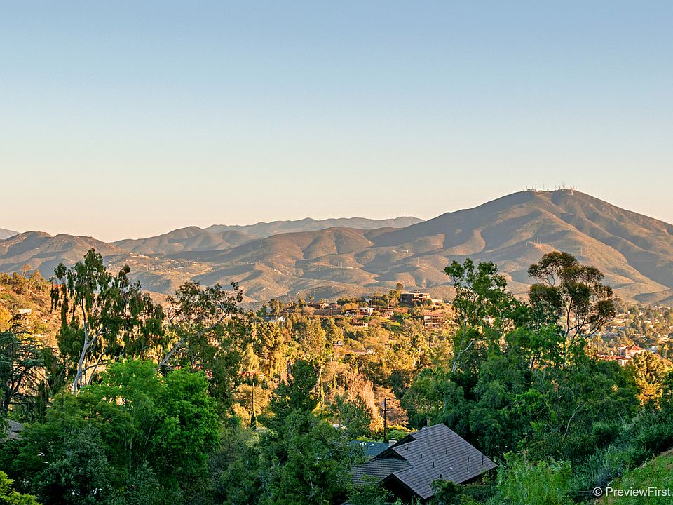 1st image of 4928 Vista Arroyo