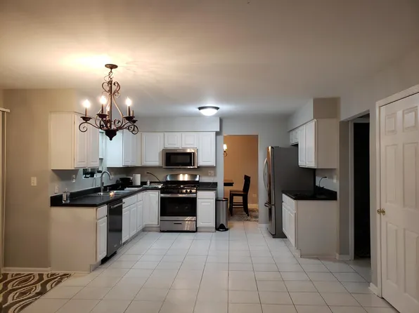 (undisclosed Address), Glendale Heights, IL 60139