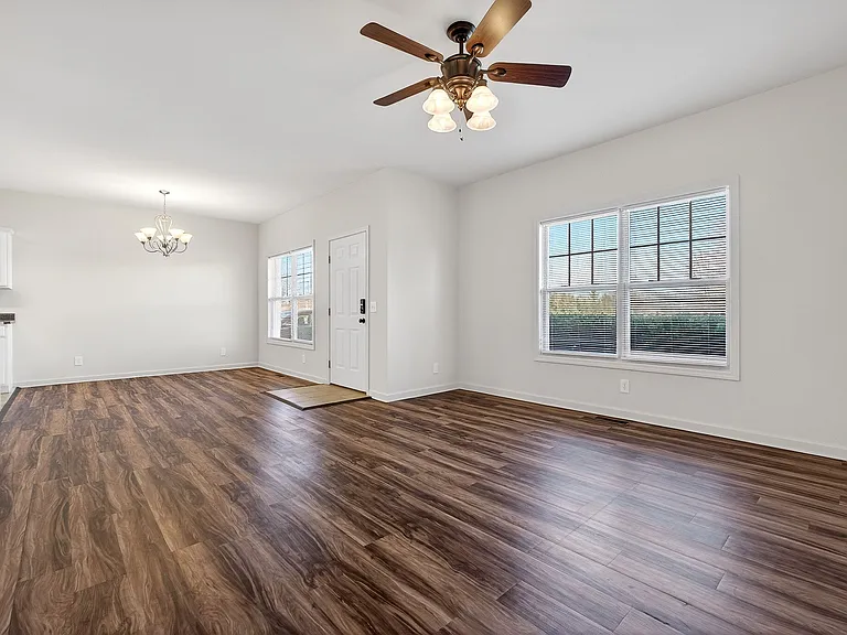 279 Dale Ln #B — Photo 5