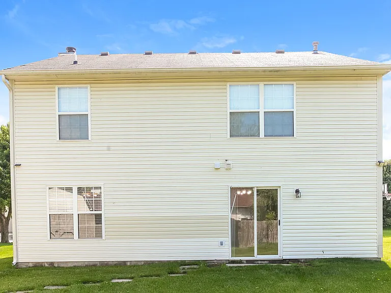 8130 Amble Way — Photo 16
