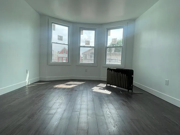 138 Bidwell Ave #2A — Photo 3
