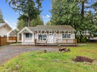 19419 Damson Rd, Lynnwood, WA 98036