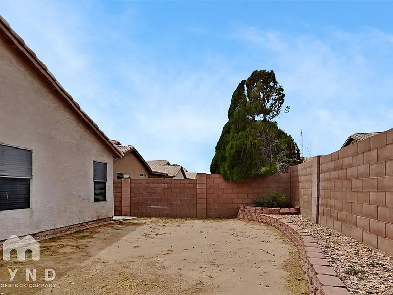 3310 W Tina Ln — Photo 21