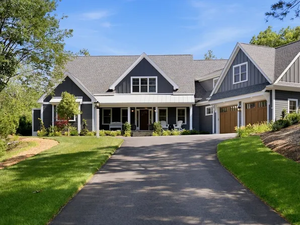 12 Talcott Pnes, Plymouth, MA 02360