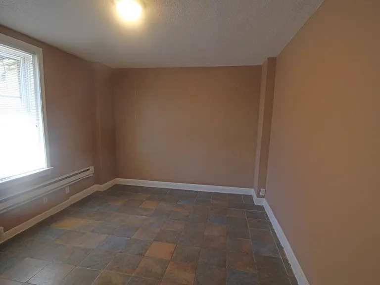 402 N 64th St #1R — Photo 5