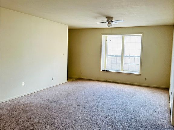 3rd image of 400 Nagle St APT 300