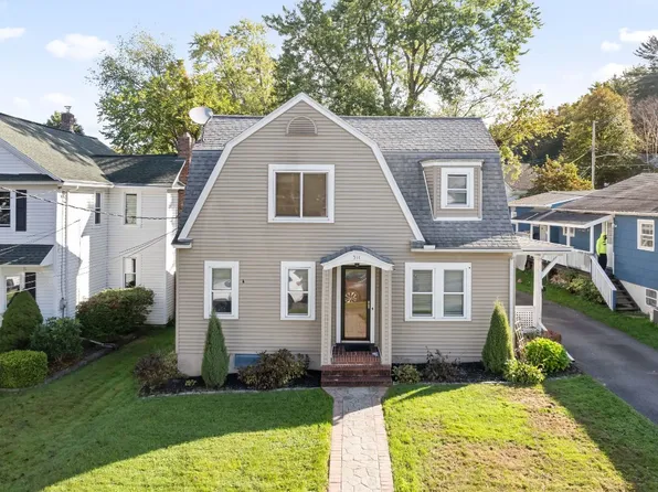 311 Moss Ave, Endicott, NY 13760