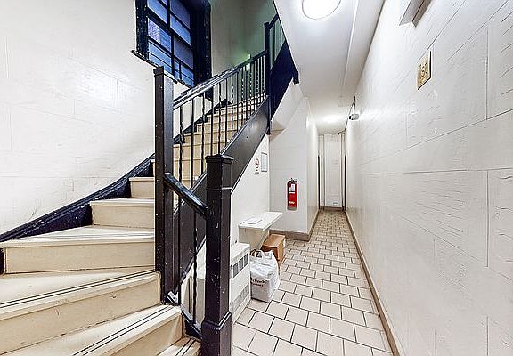 5th image of 319 E 83rd St APT 3D