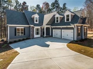 156 Hawks Landing Dr, Troutman, NC 28166