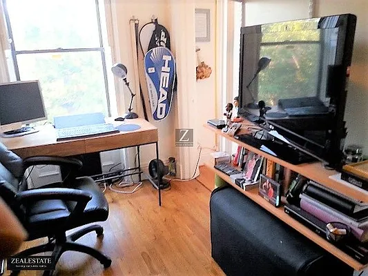 Rented by ZealEstate Group Inc | media 15