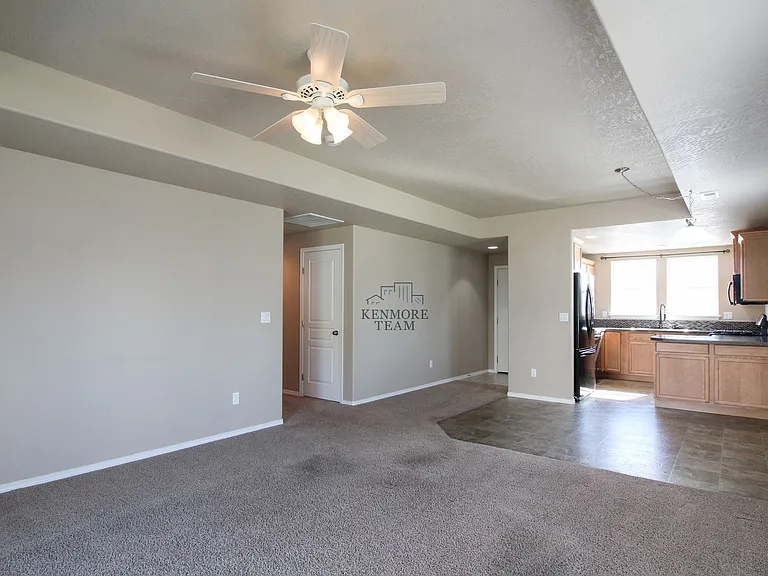 6101 Turf Paradise Dr — Photo 7