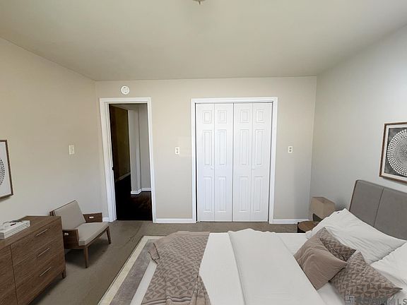 4th image of 18718 Ducros Rd