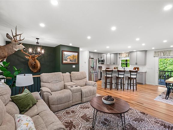 2nd image of 4 Manorview Dr