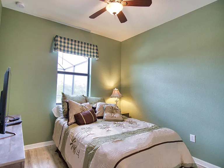 10187 Crooked Creek Dr — Photo 37