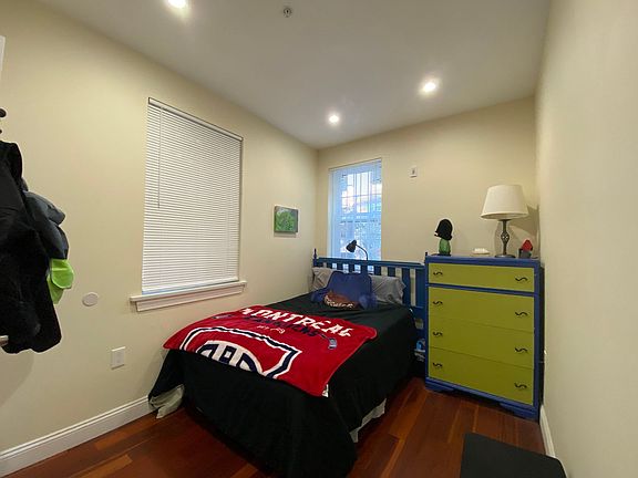 5th image of 2221 N Park Ave Unit 1
