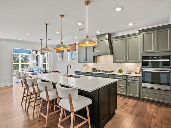 Spacious Kitchen with an Island