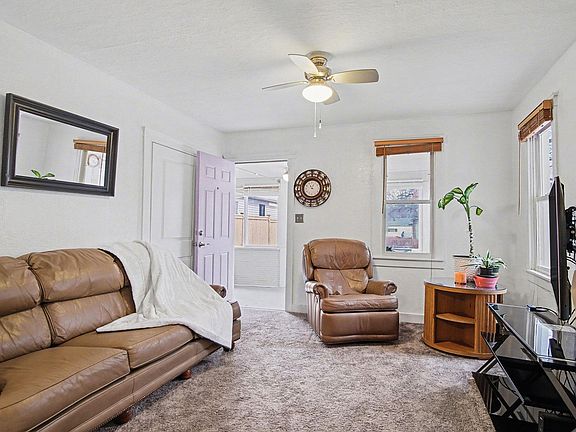 4th image of 1403 Matilda St NE