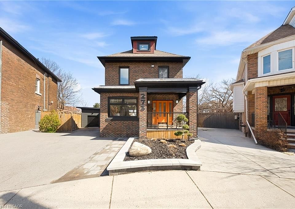 1st image of 273 Stinson Cres