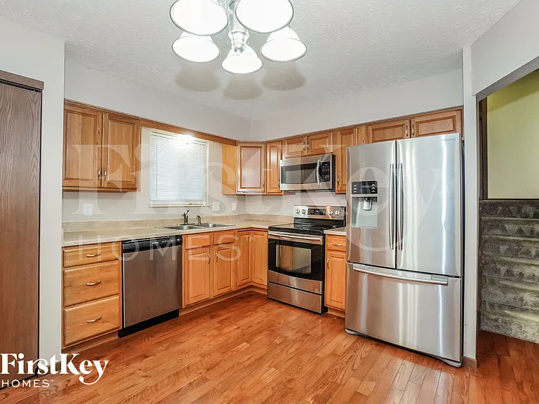4033 Erin Ln — Photo 8