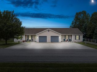 22710 Diamond Cove St, Cassopolis, MI 49031