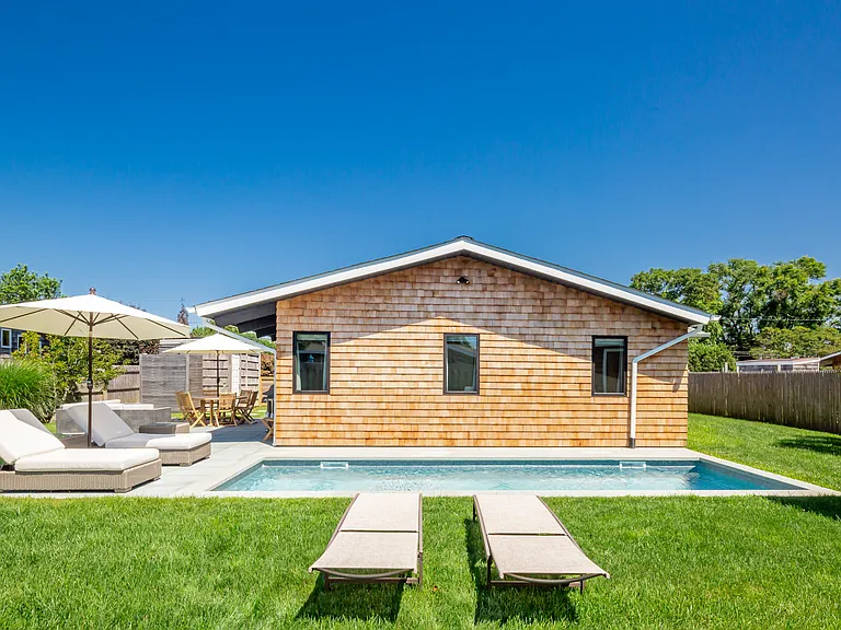 147 Soundview Dr — Photo 19