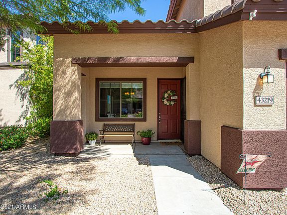 2nd image of 43219 N Vista Hills Dr
