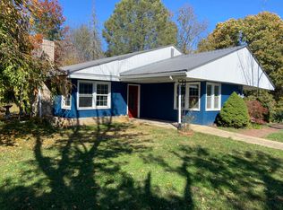 116 Unaka View Rd, Johnson City, TN 37601