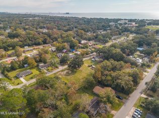 211 Gates Ave, Long Beach, MS 39560