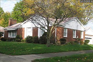 1st image of 978 Lincoln Dr