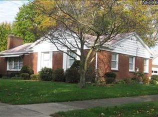 978 Lincoln Dr, Conneaut, OH 44030