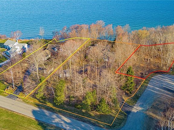 3 Parcels offered together! 2 homes, 1 vacant lot