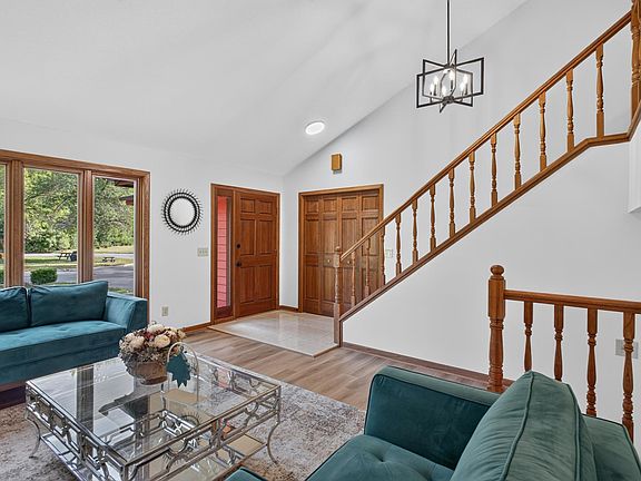 3rd image of 2633 Nightingale Ct