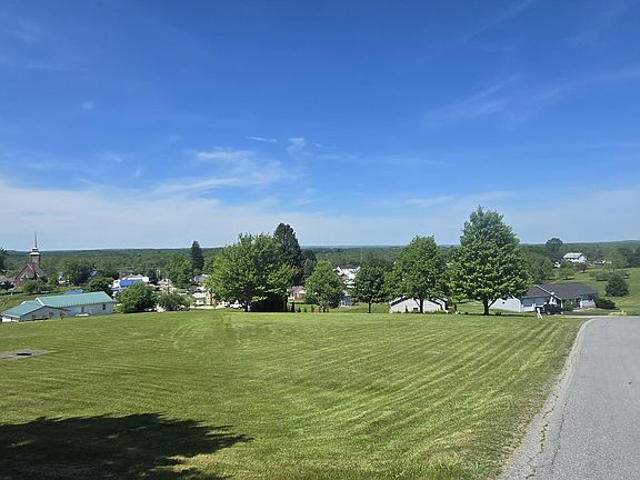 5th image of Higgins Rd