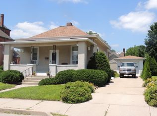 1003 10th St, La Salle, IL 61301