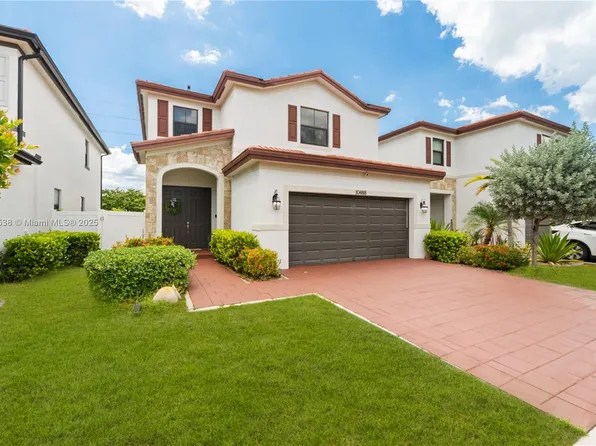 10488 W 35th Way, Hialeah, FL 33018