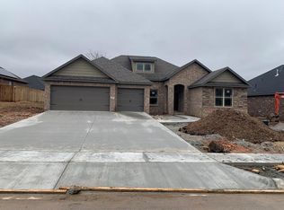 1054 Torrey Pines Ln, Cave Springs, AR 72718