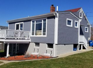 20 Houston Ave, Narragansett, RI 02882