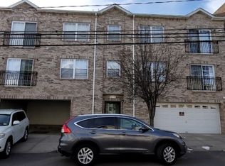 94-96 Stone St, Newark, NJ 07104