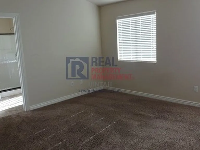 420 E Gray Fox Ln — Photo 6