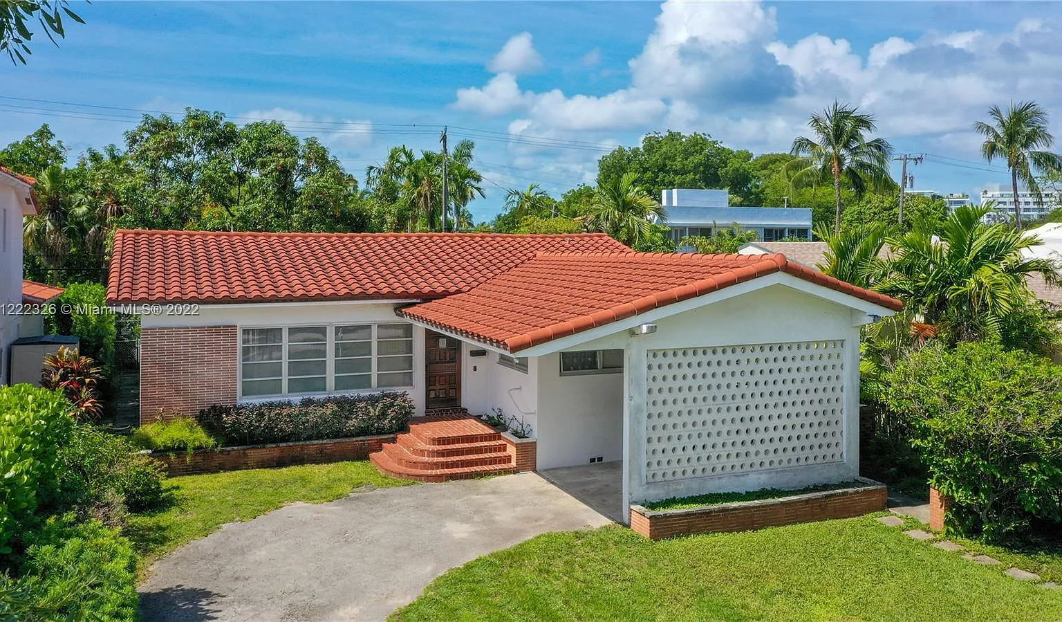 536 W 51st St, Miami Beach, FL 33140 | Zillow